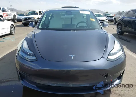 2018 Tesla Model 3 from USA, damaged, VIN 5YJ3E1EA5JF169097
